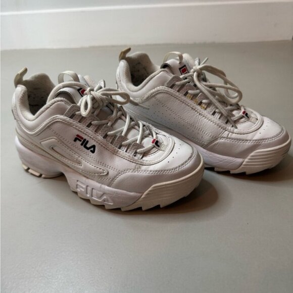 White Fila Chunky Sneakers | Size 7 | Vintage Style | Great Condition - Picture 1 of 16